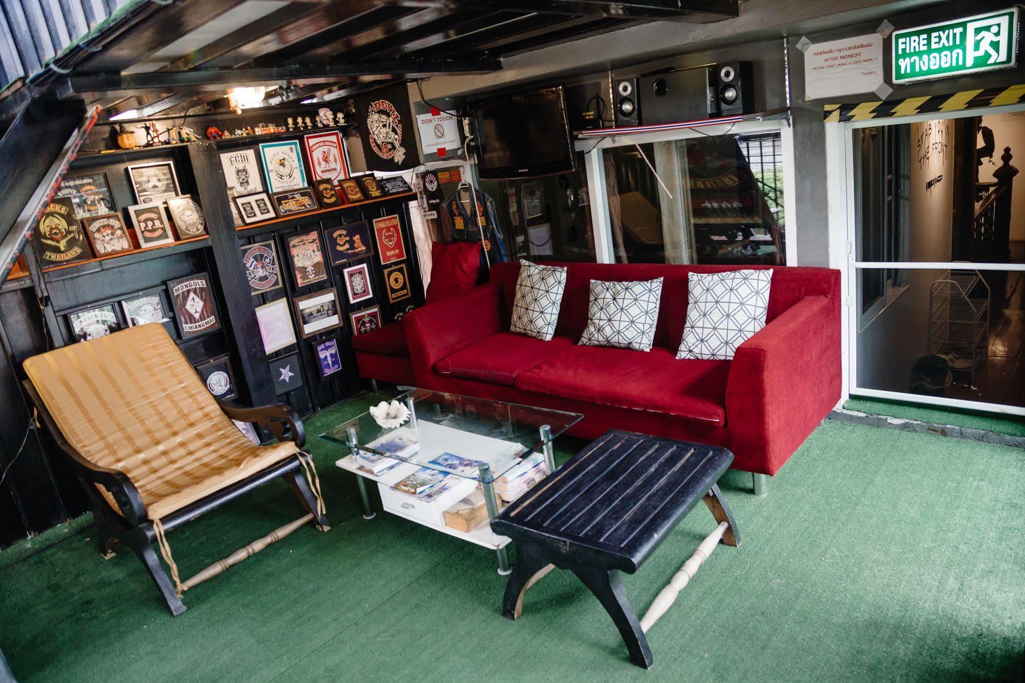 Cassette Hostel Chiang Mai Zewnętrze zdjęcie