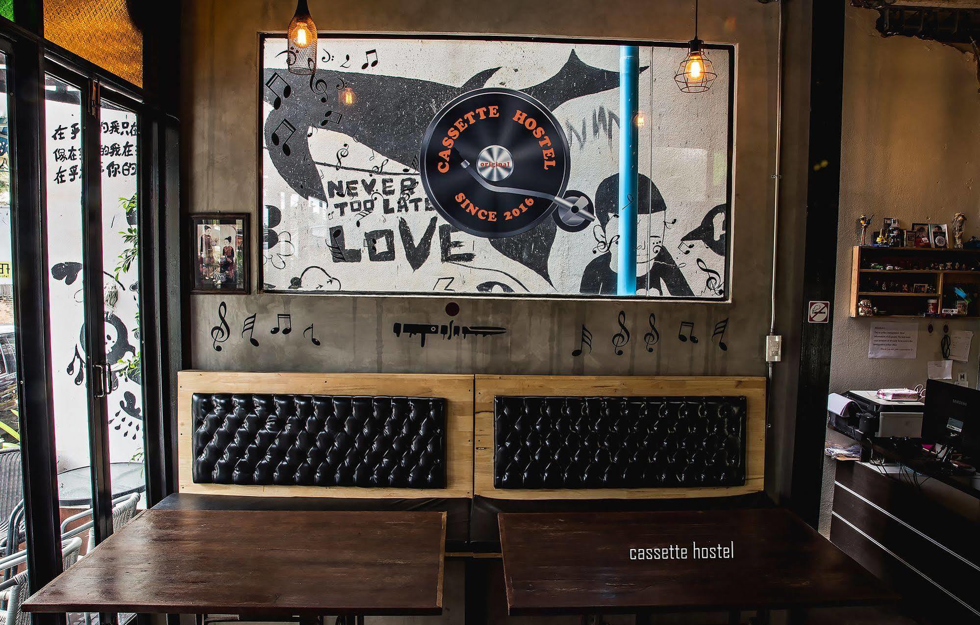 Cassette Hostel Chiang Mai Zewnętrze zdjęcie