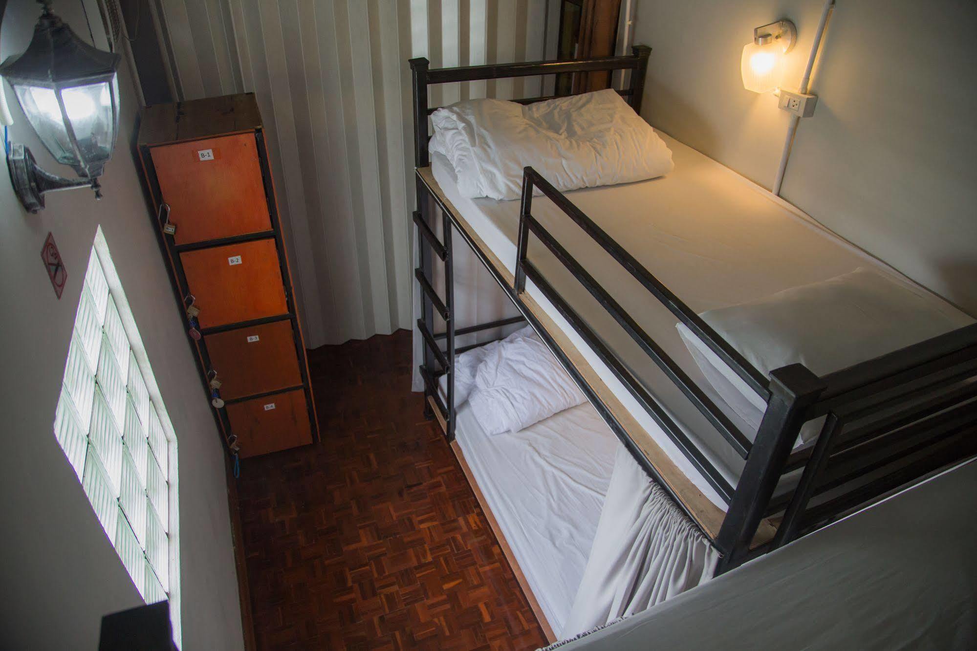Cassette Hostel Chiang Mai Zewnętrze zdjęcie